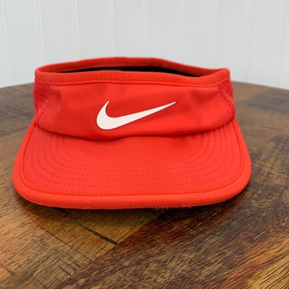 Nike Other - Nike Featherlight DriFit Visor